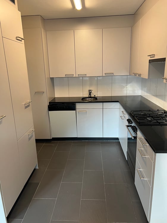 Helle 3.5-Zimmerwohnung mit Balkon! 4