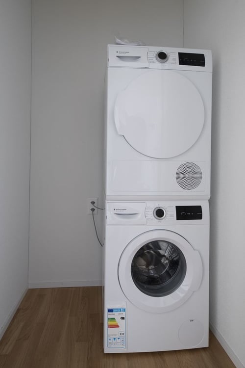Singelwohnung mit Waschturm 6