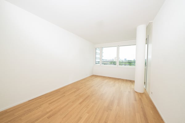 Moderne und helle 3.5 Zimmer im 10.OG 4