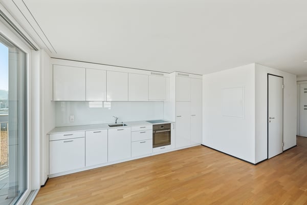 Herzlich Willkommen - Ihre neue 3.5 Zi-Attika Wohnung zentral in Suhr 5