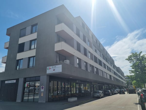 Herzlich Willkommen - Ihre neue 3.5 Zi-Attika Wohnung zentral in Suhr 10