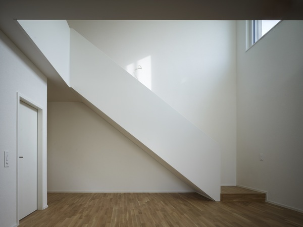 Einzigartige und moderne Maisonettewohnung an der Birs 8