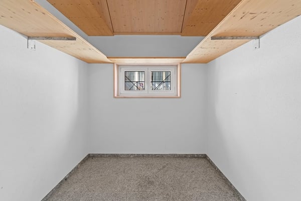 Multifunktionale Gewerbefläche mit total 140 m2 8