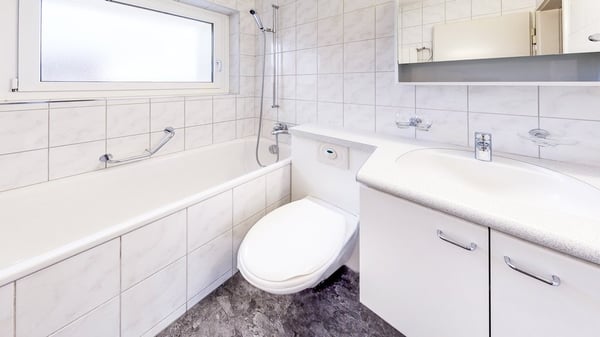 Ruhig und zentrumsnah liegt diese 4-Zimmer Wohnung 4