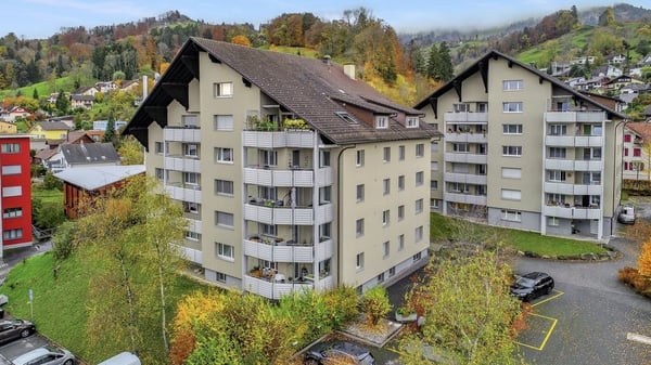 Dachwohnung mit Blick auf das Rheintal