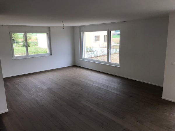 ZU VERMIETEN - Einfamilienhaus mit viel privatem Umschwung! 5