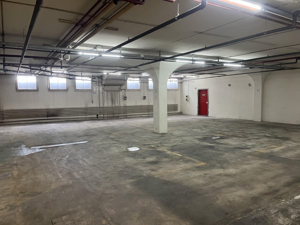 Lager mit Tageslicht 2