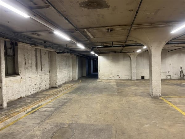 Lager mit Tageslicht 3