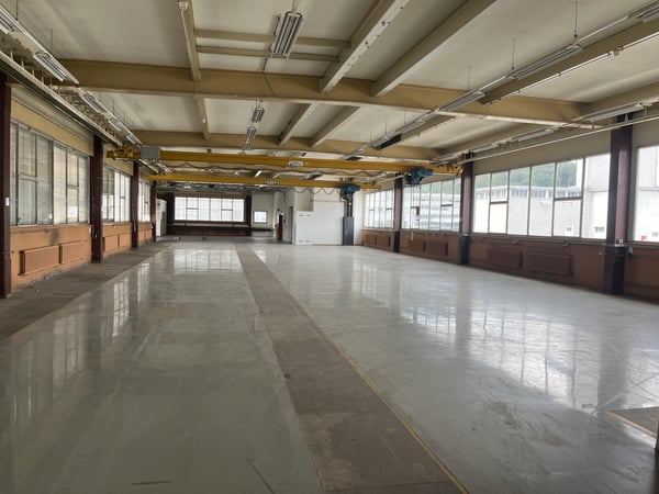 Top Industriefläche mit zwei Warenliften  ideal für Logistik & Produktion 2