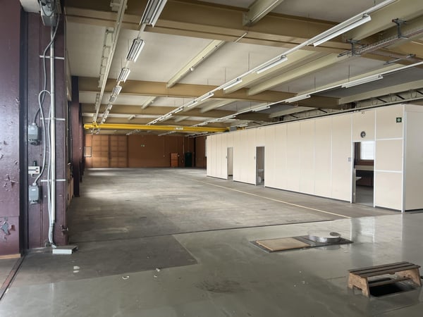 Top Industriefläche mit zwei Warenliften  ideal für Logistik & Produktion 4