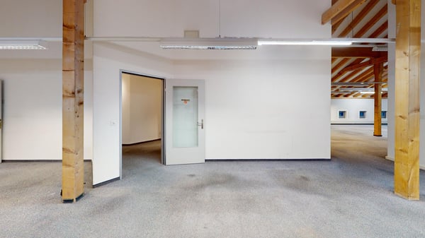 Helle Bürofläche im Dachgeschoss an zentraler Lage - Profitiere vom Angebot 8