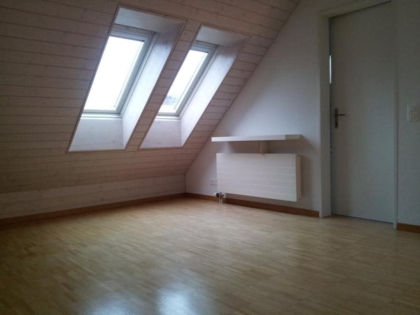 Charmante 1.5-Zimmer-Dachwohnung an zentraler Lage 3