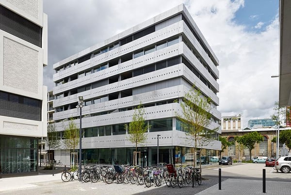 Moderne Maisonettewohnung mit grosser Dachterrasse 1