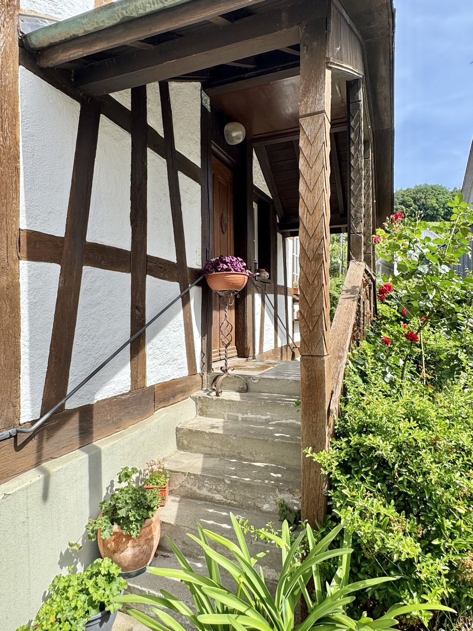 Immobilie in Rudolfingen - Gepflegtes Riegelhaus-Bijou mit Garten - Bild 1