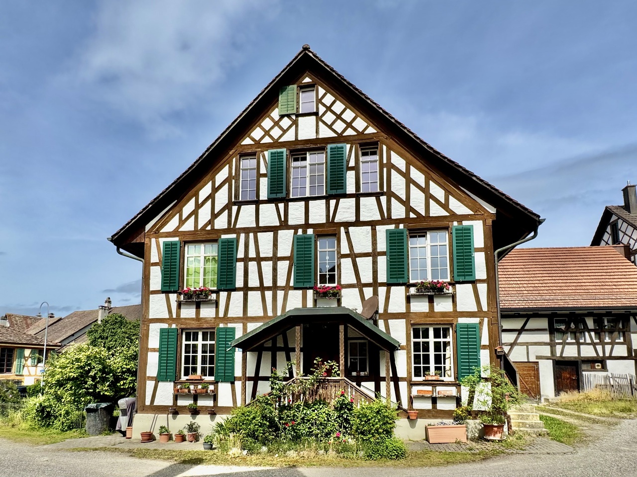 Immobilie in Rudolfingen - Gepflegtes Riegelhaus-Bijou mit Garten - Bild 10