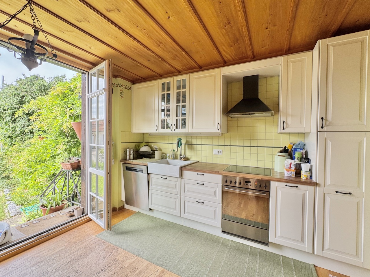 Immobilie in Rudolfingen - Gepflegtes Riegelhaus-Bijou mit Garten - Bild 2