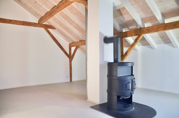 6.5 Zi. Riegelhaus mit grosser Scheune und Garten 3