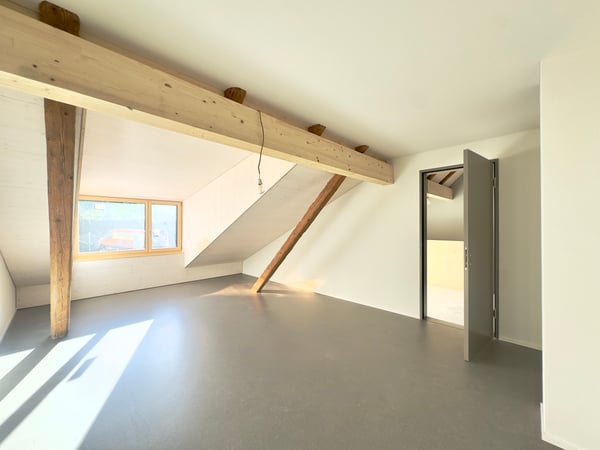 3.5 Zimmer Haus angebaut, Lift, Top Ausbau 5