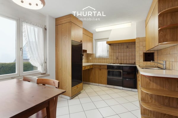 Grosses Grundstück, praktische Raumaufteilung und schön eingebettet ins Wohnquartier 5