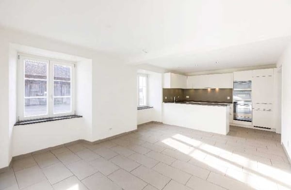 Mehrfamilienhaus und bewilligtes Bauprojekt für 5 Reihenhäuser 6