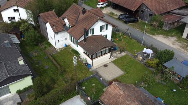 Schmuckes Wohnhaus mit viel Potenzial! 8
