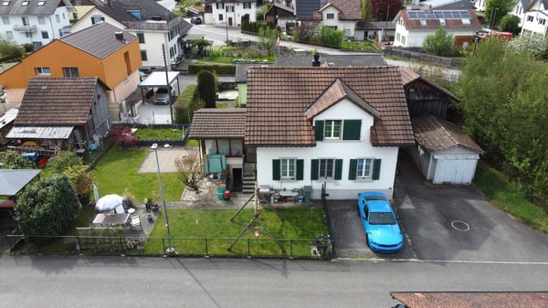 Schmuckes Wohnhaus mit viel Potenzial! 11