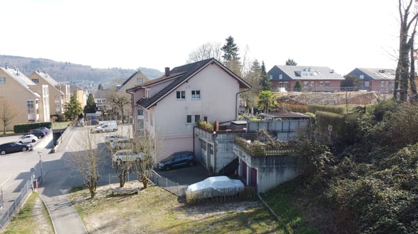 Liegenschaft mit grossem Entwicklungspotenzial! 4