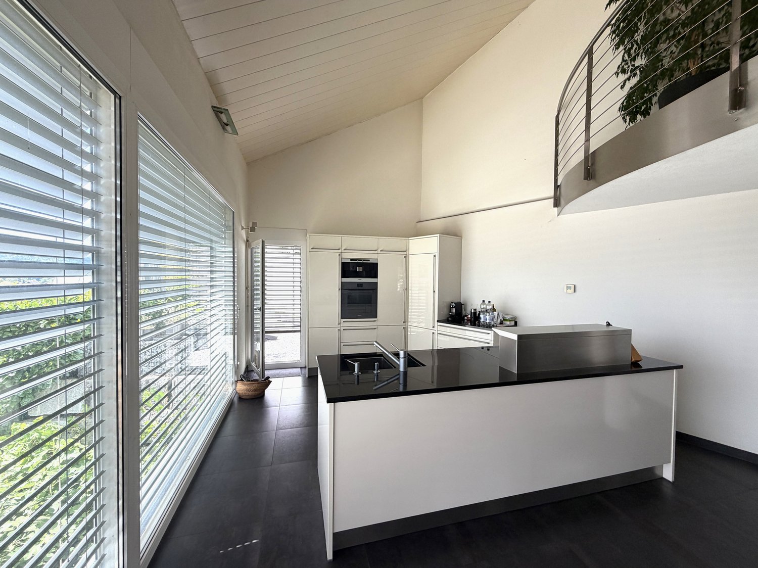 Immobilie in Hirschthal - Design-Haus mit herrlicher Fernsicht! - Bild 3