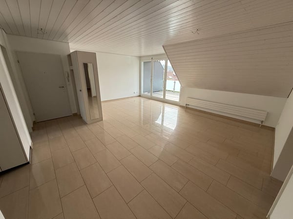 Moderne 3-Zimmer-Dachwohnung mit Balkon in Wettingen 8