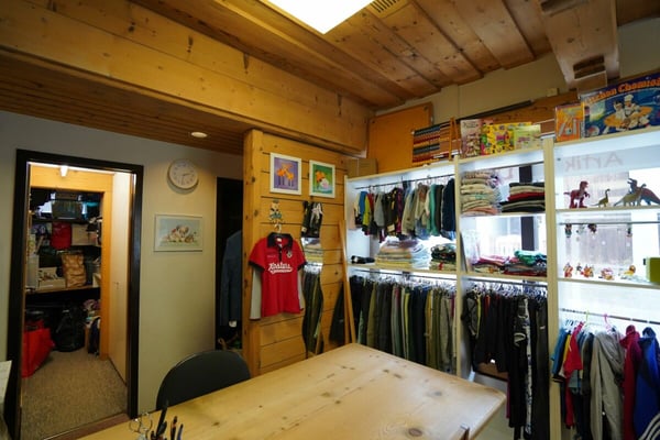 Geschäftsräumlichkeit mit Lagerabteil 7