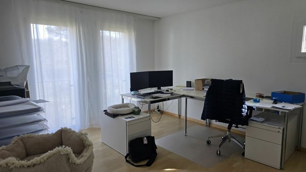 Schöne und grosszügige 5.5 Zimmerwohnung 13