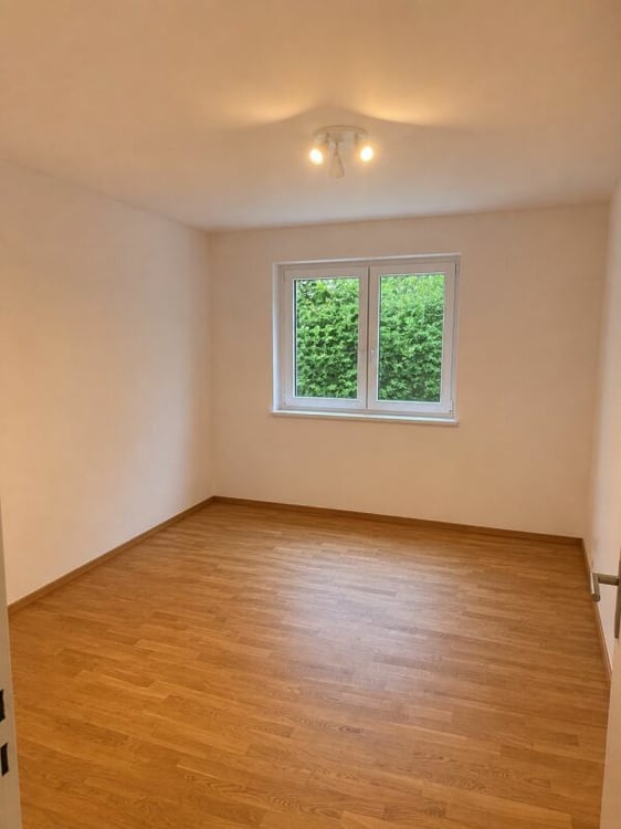 Grosszügige 4 1/2 Wohnung für Davoser Familie - Optional mit Büro 4