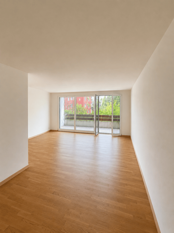 Grosszügige 4 1/2 Wohnung für Davoser Familie - Optional mit Büro 2
