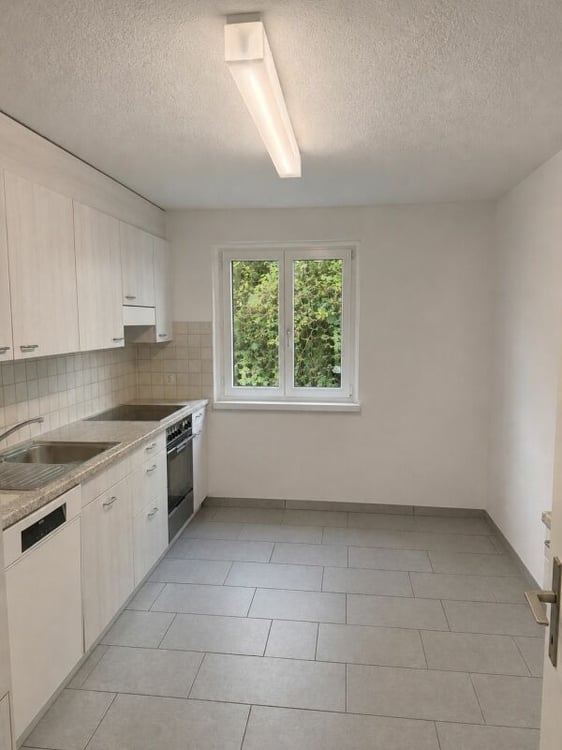 Grosszügige 4 1/2 Wohnung für Davoser Familie - Optional mit Büro 7
