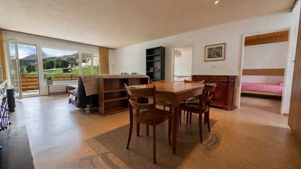 3-Zimmer-Wohnung in Seenähe mit Hallenbad 2