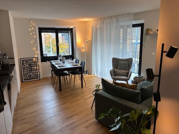 Moderne, zentrale Wohnung in Zürich 2