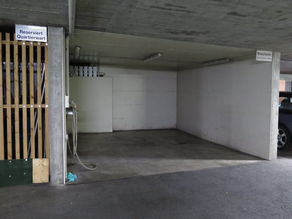 Tiefgaragenplatz zu vermieten - angenehme Lage 3