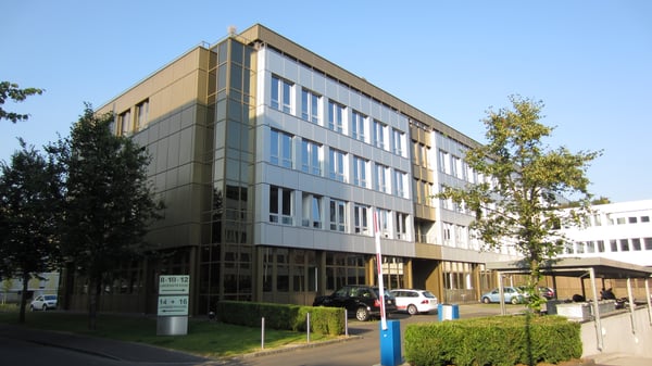 Grosses Lager/Archiv an optimaler Lage - Anlieferung mit Warenlift 1