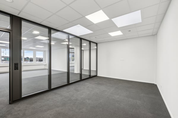 ATTRAKTIVES Büro mit neuem Innenausbau - Einziehen und loslegen 6