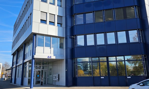 Lager/Archiv mit Tageslicht - Gewerbegebiet Sennweid, Steinhausen 1