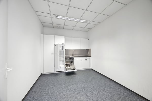 Lager für flexible Nutzung an perfekter Verkehrslage 3