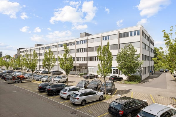 Flexible 488 m² Geschäftsfläche für Büro, Atelier, Showroom oder Lager in Cham 11