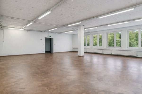 Produktions- und Lagerfläche mit Büro - Verkehrsanbindung in alle Richtungen 9