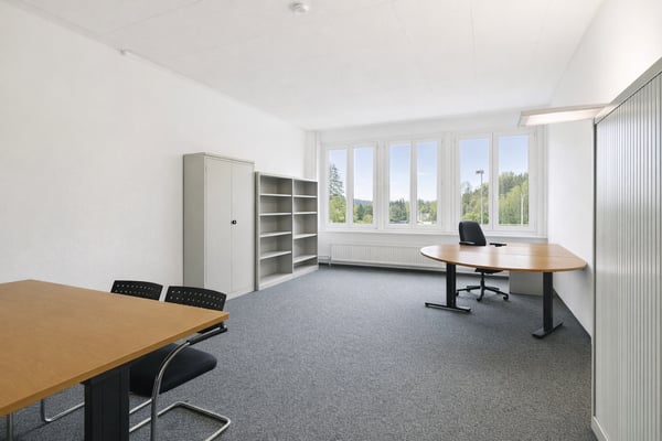Produktions- und Lagerfläche mit Büro - Verkehrsanbindung in alle Richtungen 13