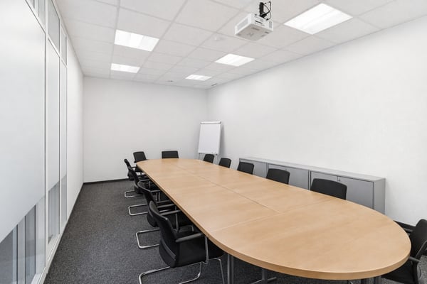 Produktions- und Lagerfläche mit Büro - Verkehrsanbindung in alle Richtungen 11