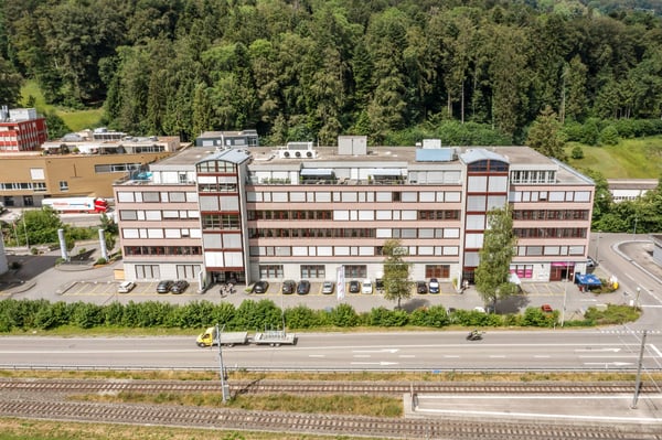 Preiswerte Bürofläche im Reppischtal wartet auf Ihren Bezug 1