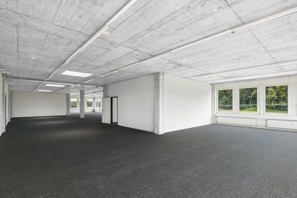Räumlichkeiten mit Blick ins Grüne - Siloring Dintikon 8