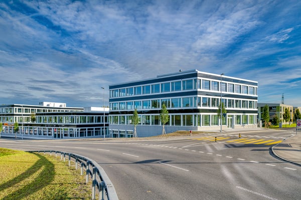 Erstklassige Büroflächen mit fertigem Innenausbau - Jetzt mieten und einziehen!