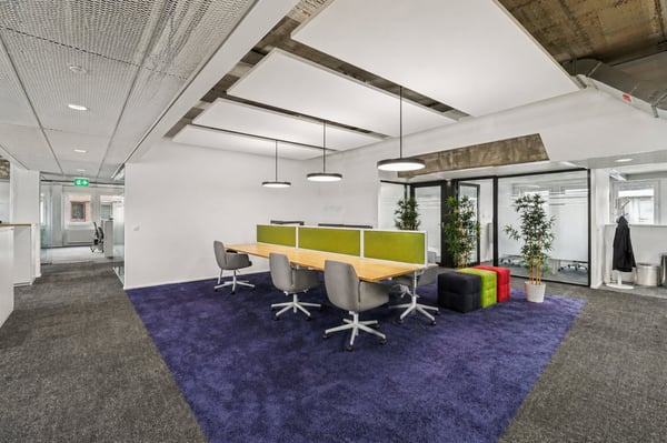 Einziehen statt ausbauen  760 m² Bürofläche in Schlieren - Bürofläche mit modernem Innenausbau 2