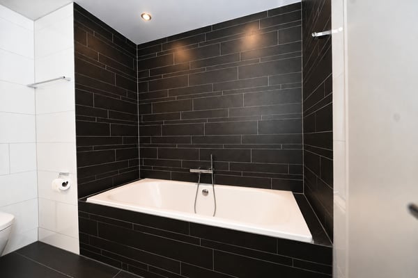 Exklusive 3.5-Zimmer-Wohnung auf Eigentumsstandard in Zürich-Schwamendingen 4